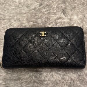 Chanel Black Quilted Leather Wallet